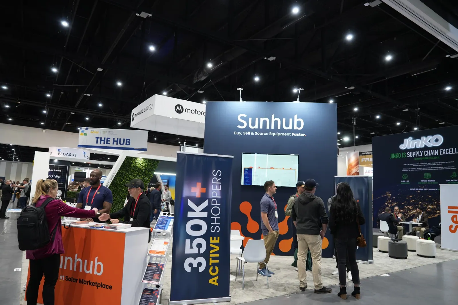 Visitors at the Sunhub booth during Intersolar